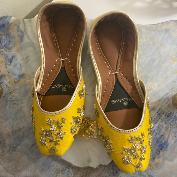 Cadmium Yellow Vibrance - Yellow Ballet Flat with Indian Embellishment Indian Flats Yellow Mojari Yellow Juti Yellow Khussa