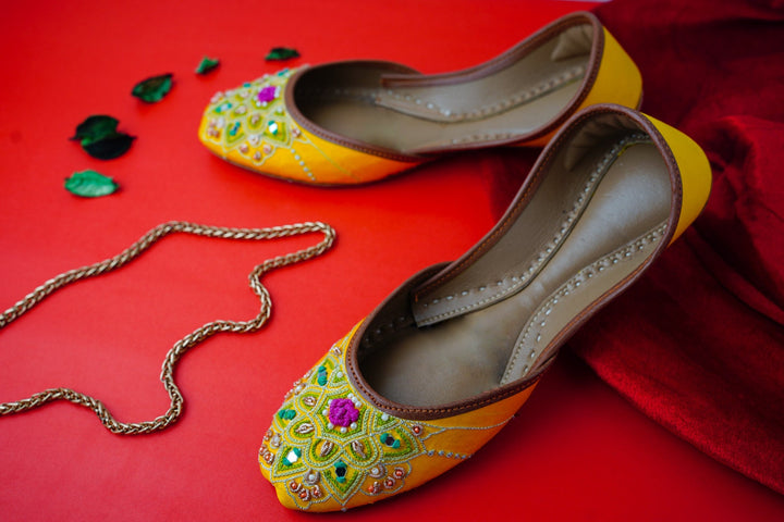 Amber Exuberance | Handcrafted Pakistani Ballet Flats with Vibrant Sindhi Embroidery - Mojari, Juti, Khussa - Pagarkhi in Amber Yellow