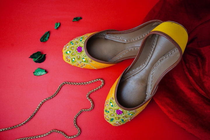 Amber Exuberance | Handcrafted Pakistani Ballet Flats with Vibrant Sindhi Embroidery - Mojari, Juti, Khussa - Pagarkhi in Amber Yellow