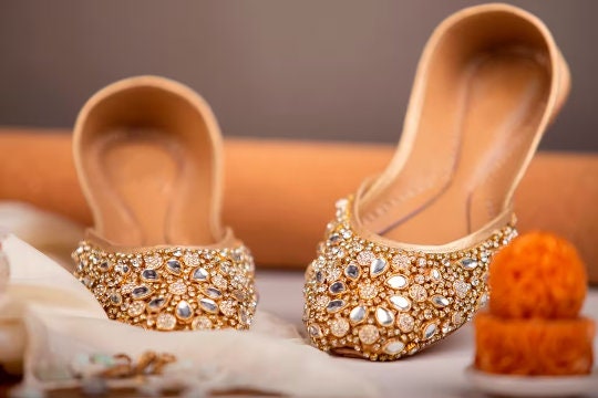 Quintessential Kundan - Beautiful Embellished Wedding Flats Kundan flats Kundan Juti Kundan Khussa Ballerines