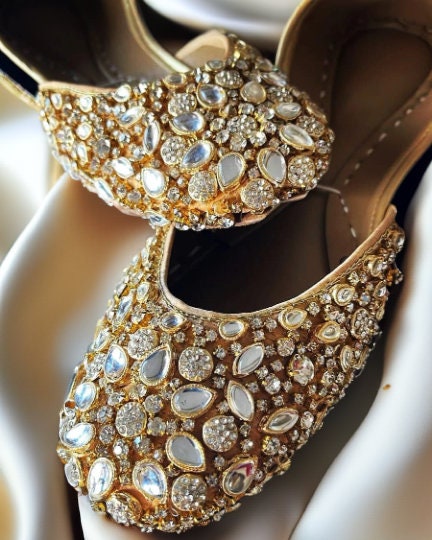 Quintessential Kundan - Beautiful Embellished Wedding Flats Kundan flats Kundan Juti Kundan Khussa Ballerines